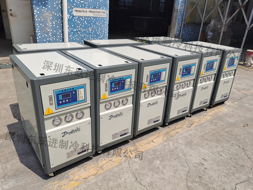 定制水冷式工業(yè)冷水機(jī)實(shí)拍 定制水冷式工業(yè)冷水機(jī)實(shí)拍
